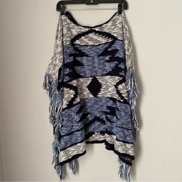 INC Women’s Thick Knit Fringe Detail Aztec Print Poncho - Picture 3 of 3